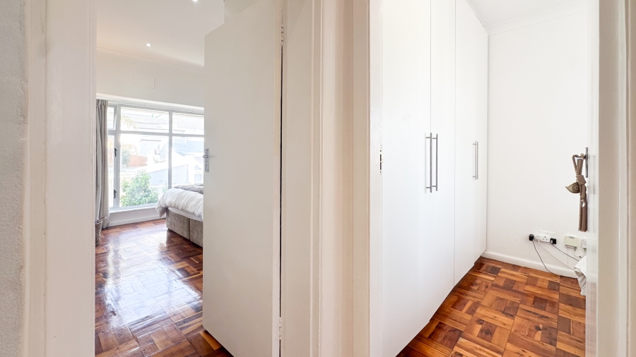 To Let 2 Bedroom Property for Rent in Sea Point Western Cape